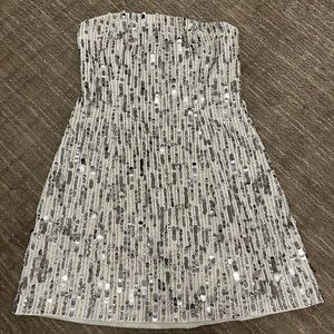 Alice and Olivia size 2 sequin mini dress